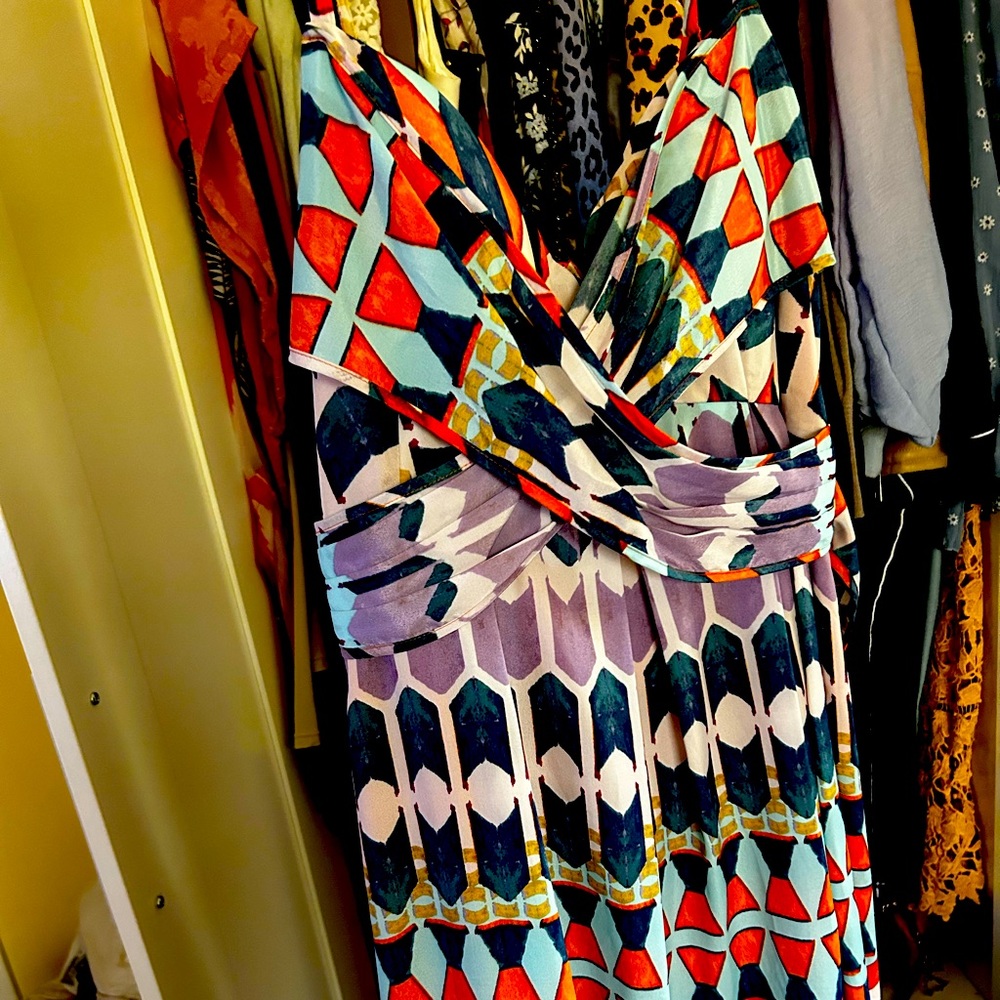 Beautiful Jessica Simpson maxi dress
